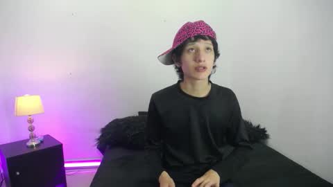 Snapshot of emmo_boy chatting on 11/10/25, 03:49 SERGIO online show from 11/10/25, 03:49