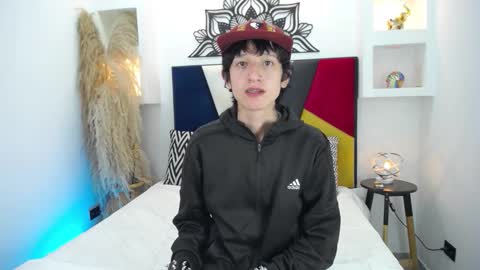 Snapshot of emmo_boy chatting on 11/17/25, 03:23 SERGIO online show from 11/17/25, 03:23