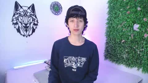 Snapshot of emmo_boy chatting on 11/30/25, 12:31 SERGIO online show from 11/30/25, 12:31