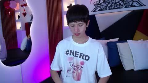 Snapshot of emmo_boy chatting on 02/15/26, 08:49 SERGIO online show from 02/15/26, 08:49