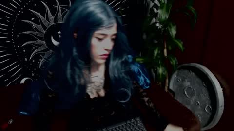 emmy__smith online show from 02/28/26, 10:27