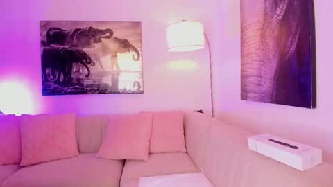 Emmy Heart online show from 02/06/26, 03:55