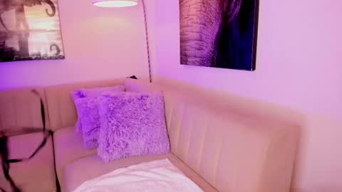 Emmy Heart online show from 02/13/26, 03:35