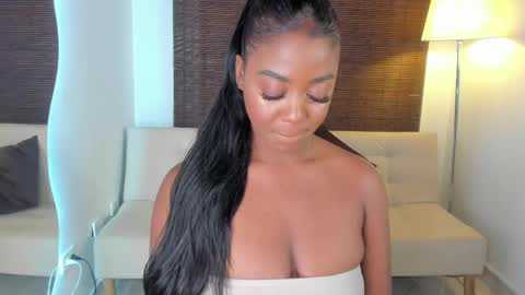Snapshot of emmy_jacksson chatting on 02/13/25, 11:47 emmy_jacksson online show from 02/13/25, 11:47