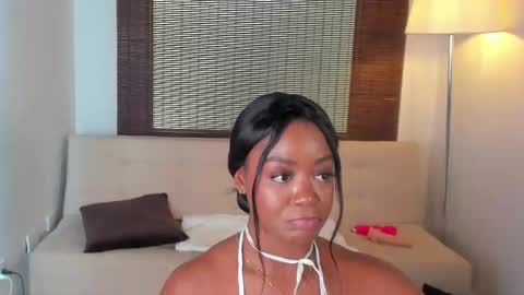 Snapshot of emmy_jacksson chatting on 03/12/25, 06:44 emmy_jacksson online show from 03/12/25, 06:44