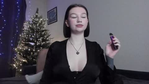 Emily Johny online show from 12/30/24, 10:43