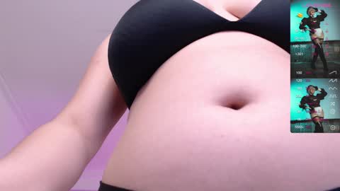 Snapshot of emmy_walker1 chatting on 01/22/25, 11:12 Emmy Walker online show from 01/22/25, 11:12