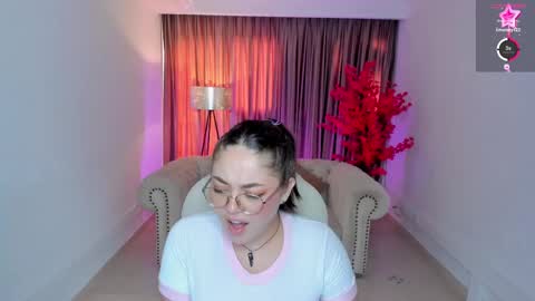 Snapshot of emmy_walker1 chatting on 02/16/25, 03:27 Emmy Walker online show from 02/16/25, 03:27