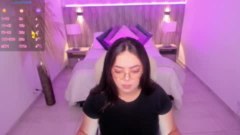 Snapshot of emmy_walker1 chatting on 10/20/25, 10:59 Emmy Walker online show from 10/20/25, 10:59