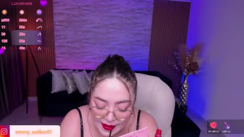 Snapshot of emmy_walker1 chatting on 12/15/25, 11:03 Emmy Walker online show from 12/15/25, 11:03