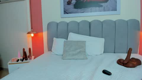 Emma online show from 04/23/26, 12:29