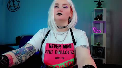 Emmy Bright     50  online show from 01/12/25, 08:14