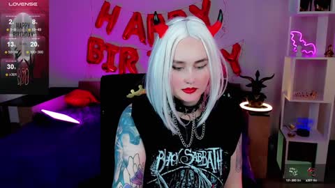 Emmy Bright     50  online show from 02/06/25, 05:03