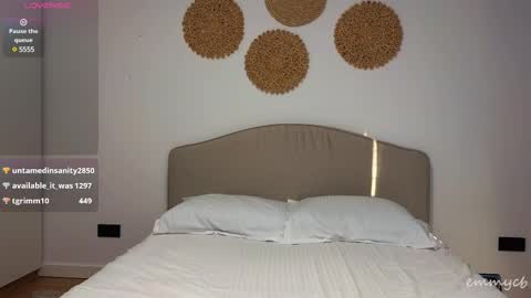 Em online show from 02/26/25, 06:04