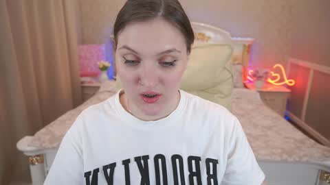 Snapshot of emmycharm chatting on 12/02/24, 12:51 E M M Y online show from 12/02/24, 12:51