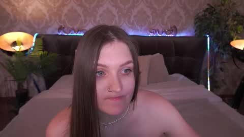 Snapshot of emmycharm chatting on 02/27/25, 10:48 E M M Y online show from 02/27/25, 10:48