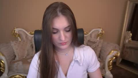 Snapshot of emmycharm chatting on 09/17/25, 06:59 E M M Y online show from 09/17/25, 06:59