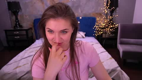 E M M Y online show from 04/02/26, 05:49