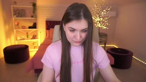 E M M Y online show from 04/21/26, 05:58