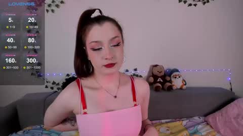 Snapshot of emmyflower chatting on 02/21/25, 08:27 emmyflower online show from 02/21/25, 08:27