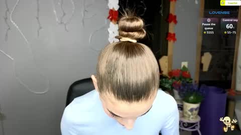 Emmy online show from 12/02/25, 12:32