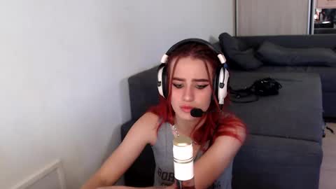 Emmymy favourite tips100035122212377pvt open online show from 12/28/24, 07:00