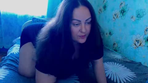 Snapshot of emmyxotty chatting on 04/27/26, 05:27 Emmy online show from 04/27/26, 05:27