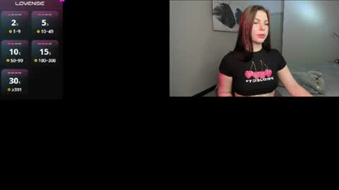 Snapshot of emmyyk chatting on 06/27/26, 11:37 Emmy online show from 06/27/26, 11:37