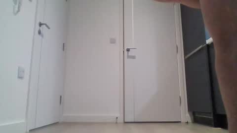 emrys2016833836 online show from 12/21/25, 09:00