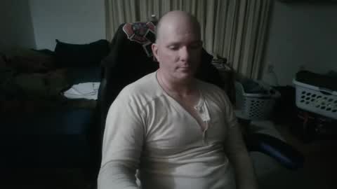 Snapshot of emsguy1 chatting on 12/03/24, 06:15 Matt online show from 12/03/24, 06:15