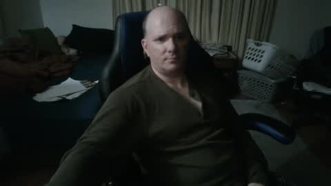 Snapshot of emsguy1 chatting on 02/05/25, 04:48 Matt online show from 02/05/25, 04:48