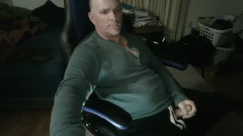Snapshot of emsguy1 chatting on 09/20/25, 02:56 Matt online show from 09/20/25, 02:56