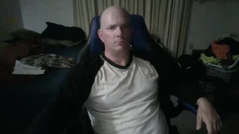 Matt online show from 12/14/25, 04:07