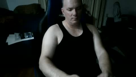 Snapshot of emsguy1 chatting on 07/08/26, 06:29 Matt online show from 07/08/26, 06:29