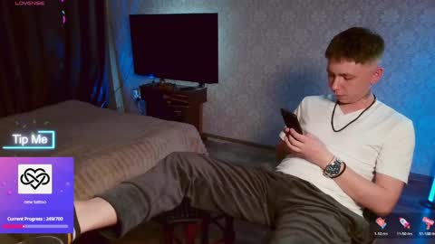 emveeboy96 online show from 04/21/26, 06:34