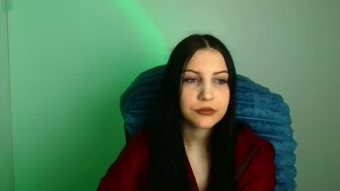Snapshot of emxma chatting on 05/11/26, 11:16 Emma online show from 05/11/26, 11:16