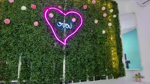 Emy online show from 12/20/24, 10:49