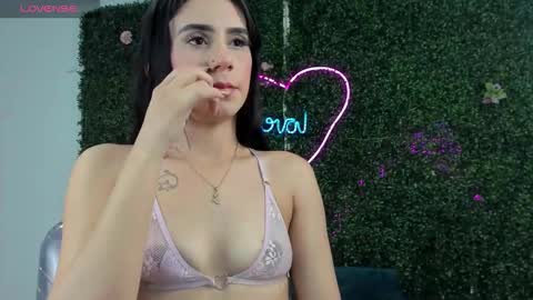 Emy online show from 02/08/26, 07:28