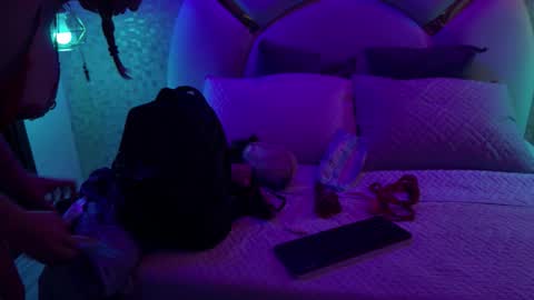 Emy  online show from 12/03/25, 11:41