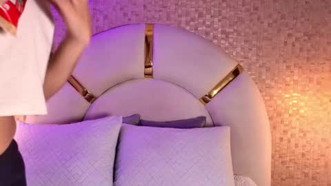 Emy  online show from 04/13/26, 11:37