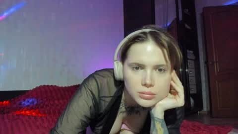 emydeliro online show from 07/25/26, 09:01