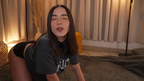 Eimi3 online show from 11/12/25, 06:30