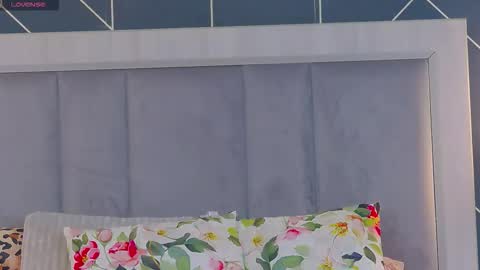  Emy  online show from 11/24/25, 06:46