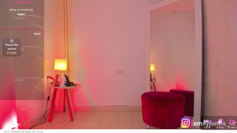 Snapshot of emylyjonhs chatting on 02/08/26, 12:03 EMYLY online show from 02/08/26, 12:03