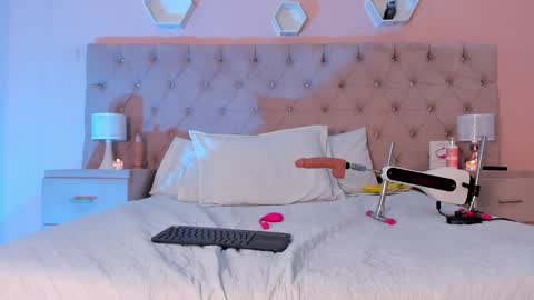 Emy Silver online show from 12/07/24, 06:04