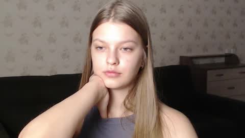 Snapshot of emysway chatting on 02/23/25, 06:01 EmySway online show from 02/23/25, 06:01
