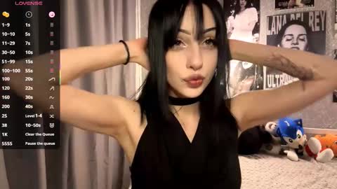 Amelia online show from 11/30/25, 08:24