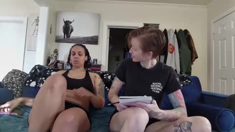 Cedar redhead and River brunette online show from 12/03/24, 07:11