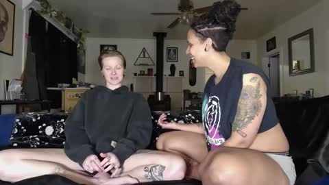 Cedar redhead and River brunette online show from 01/09/25, 04:08