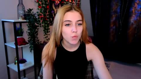 enchanted_bella online show from 03/24/26, 10:09